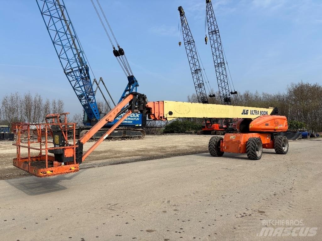 JLG 1350 SJP 견인식 전동이동 리프트