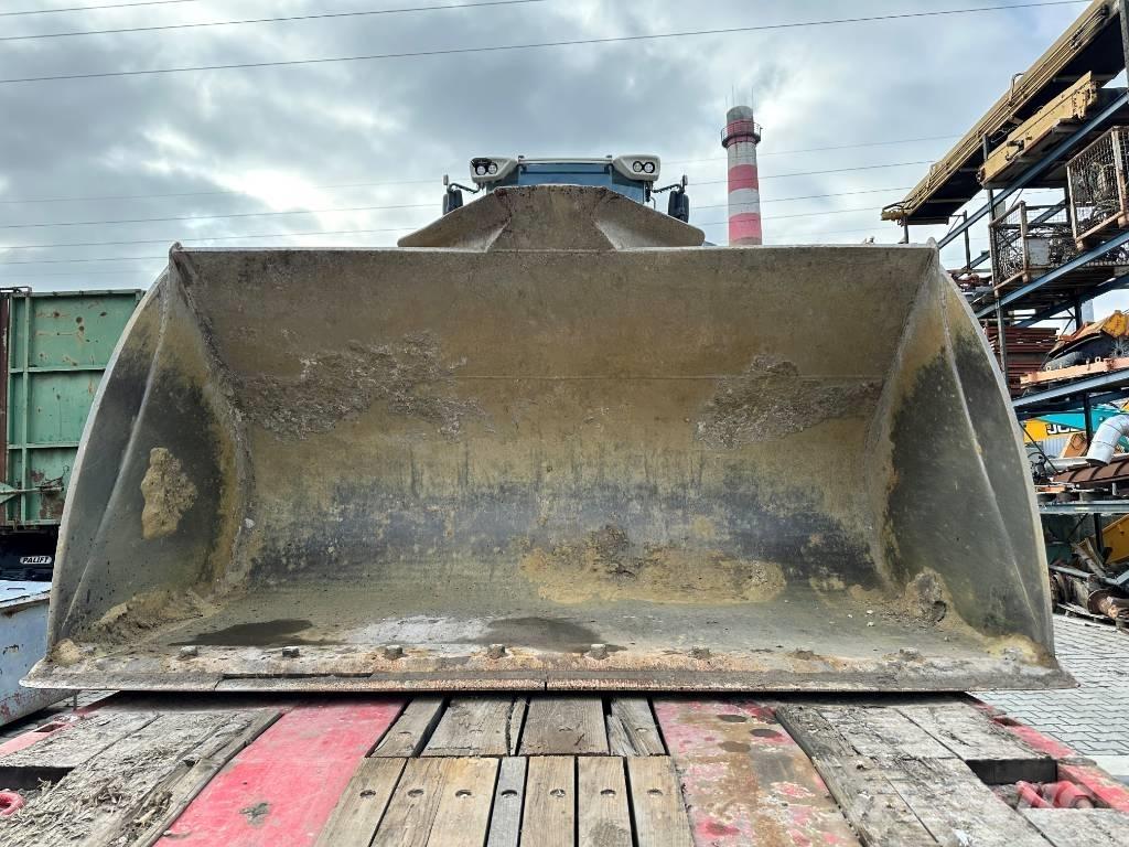 Liebherr L 566  휠로우더