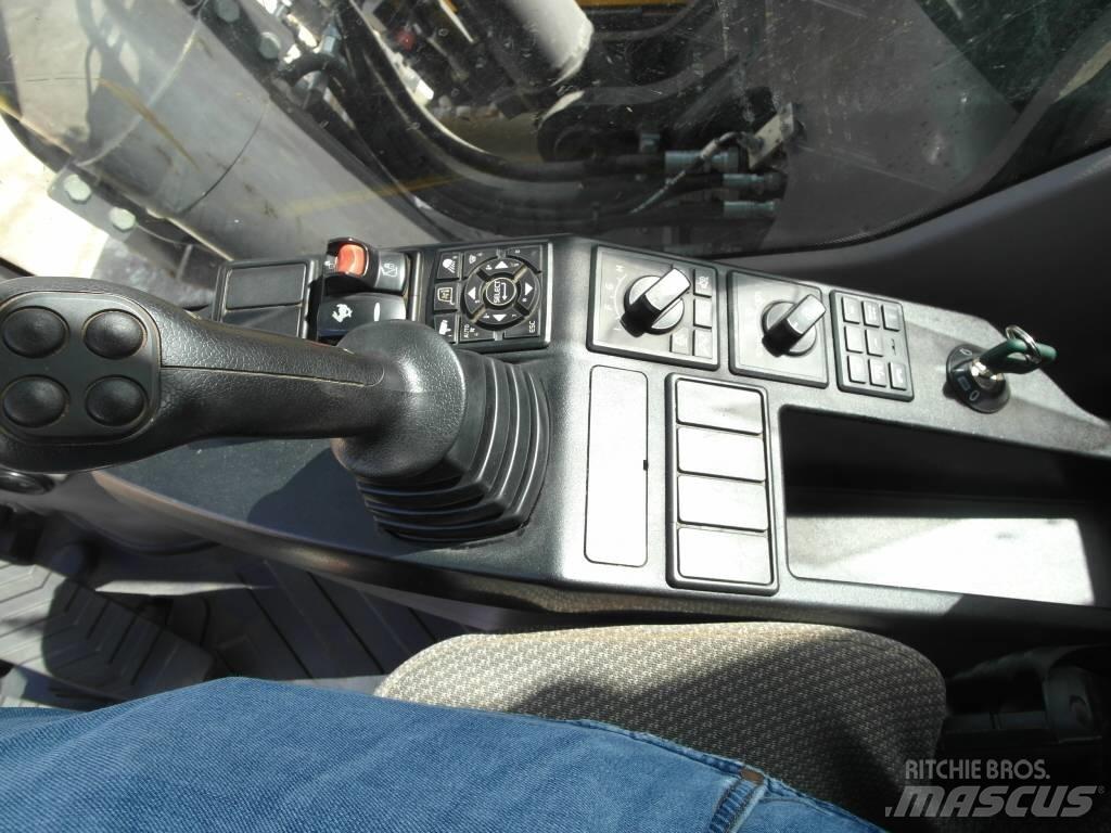 Volvo EC 220 EL 대형 굴삭기 29톤 이상