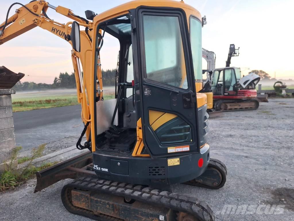 Hyundai 25 Z-9 AK 소형 굴삭기 7톤 미만