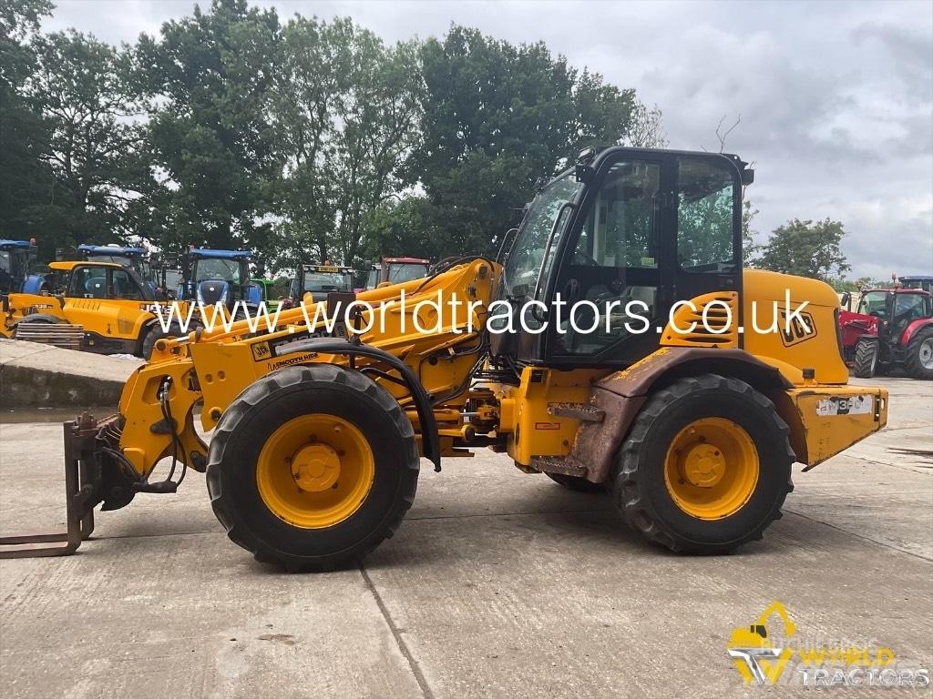 JCB TM 300 텔러 핸들러