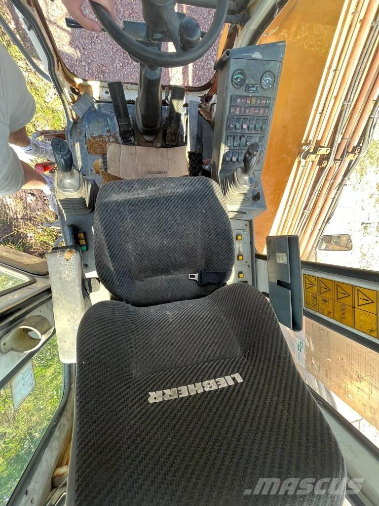 Liebherr A 904 C 폐기물/산업 처리기