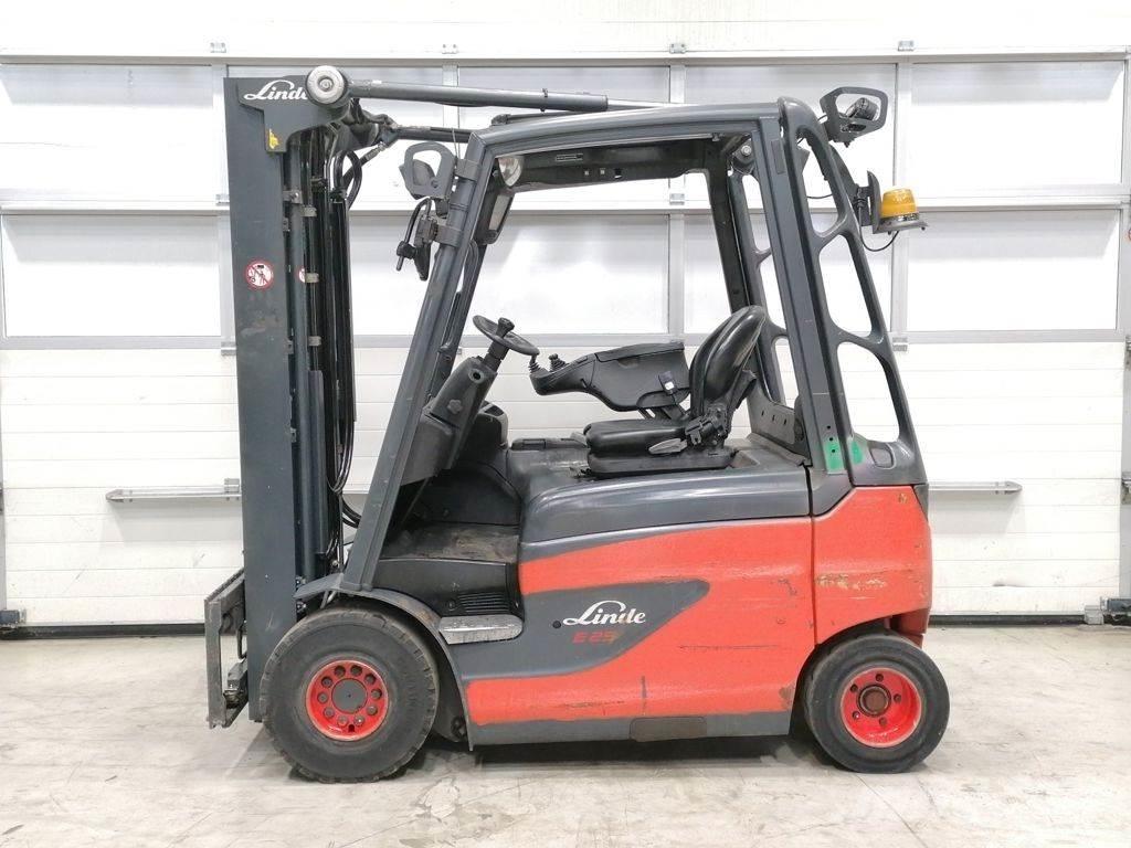Linde E25-01 전동 지게차
