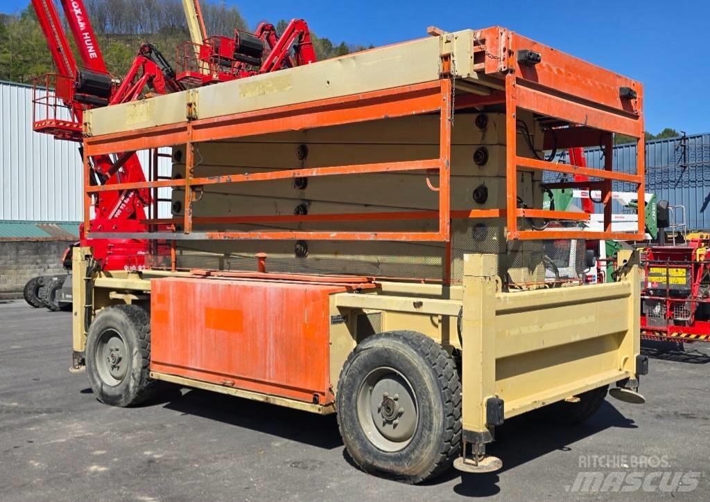 JLG 245-25 가위형 리프트