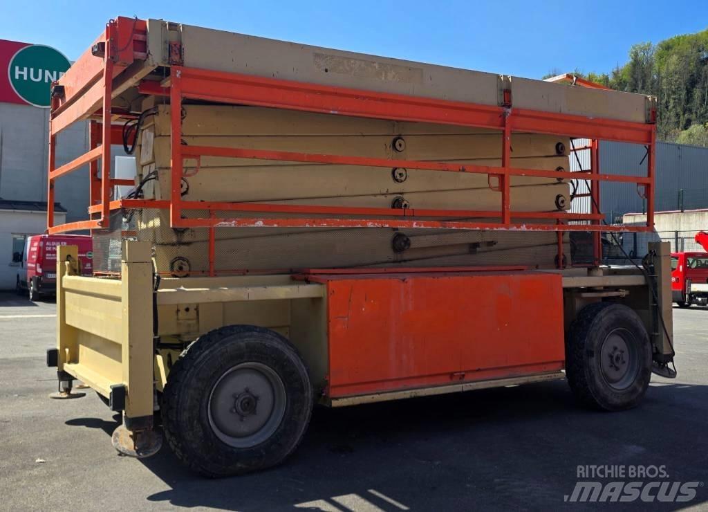 JLG 245-25 가위형 리프트