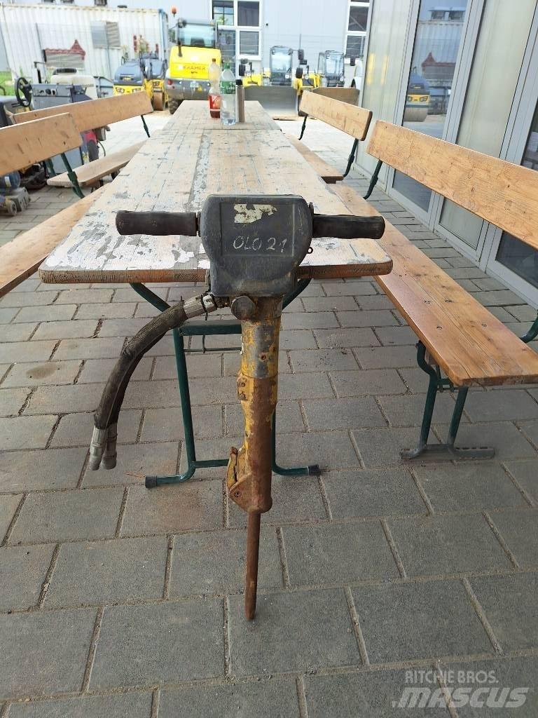 Atlas Copco LH 180 브레이커
