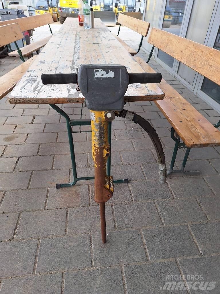 Atlas Copco LH 180 브레이커
