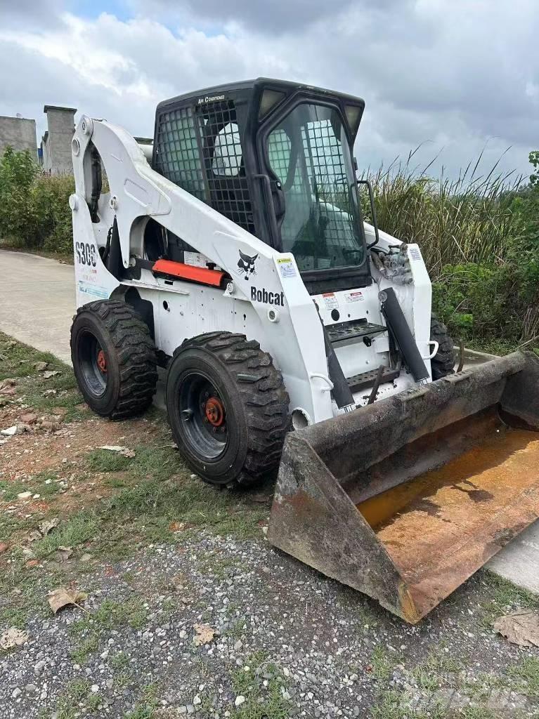 Bobcat S 300  스키드로더