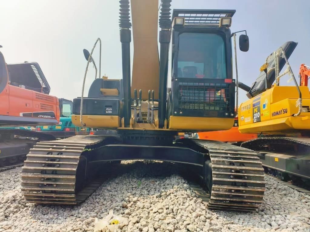 CAT 320 D 대형 굴삭기 29톤 이상