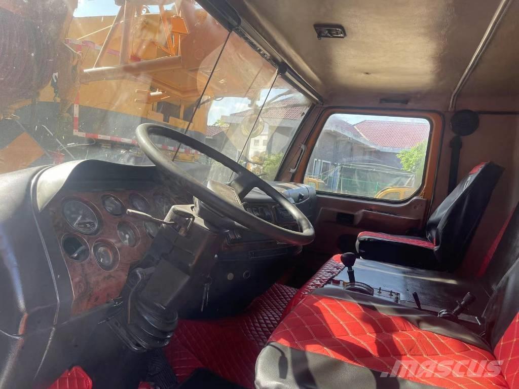 XCMG QY100K A/T 크레인