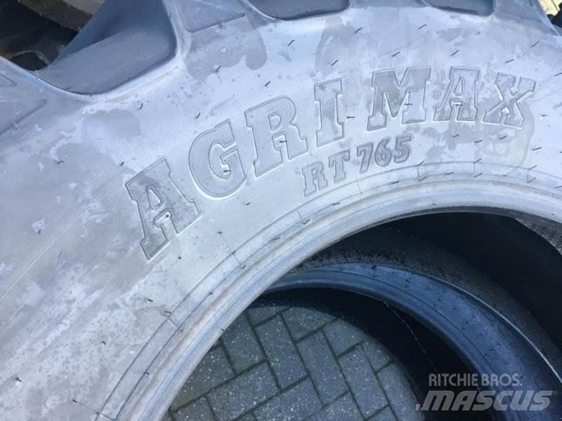 BKT 520/70 R 38 타이어, 휠 및 림