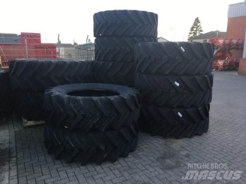 BKT 520/70 R 38 타이어, 휠 및 림