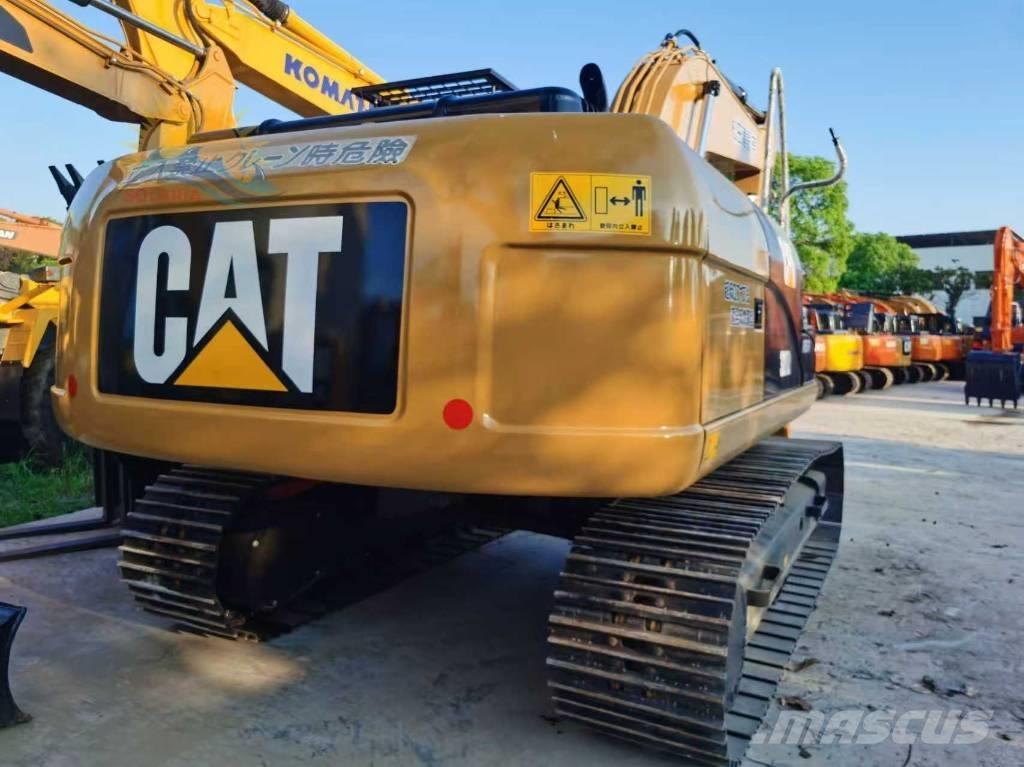 CAT 320d2 대형 굴삭기 29톤 이상