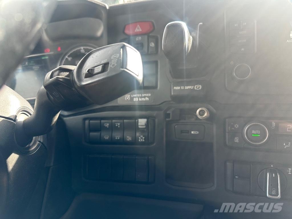 Scania P 370 6x2*4 훅 리프트 트럭