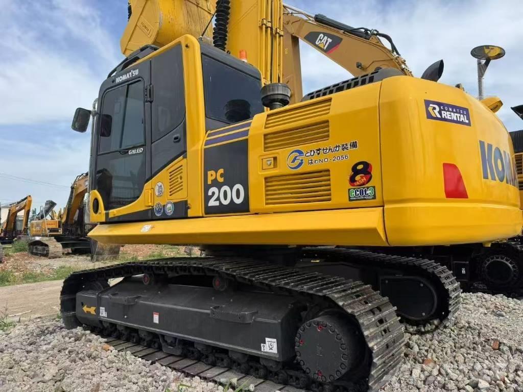Komatsu 200-8 대형 굴삭기 29톤 이상