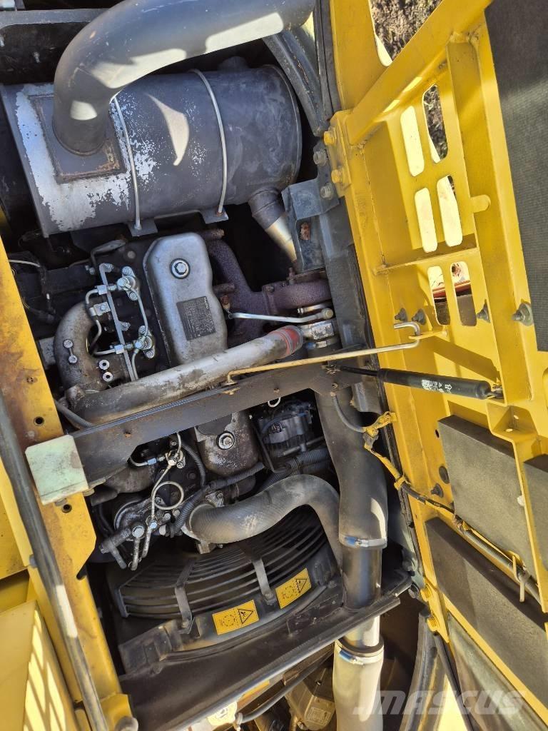 New Holland E 135 SR 대형 굴삭기 29톤 이상