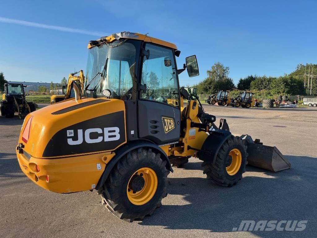 JCB 406 농업용 텔레 핸들러