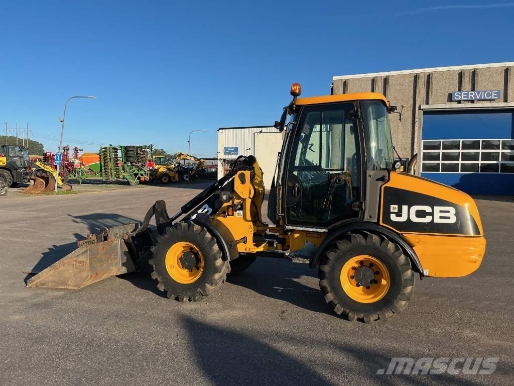 JCB 406 농업용 텔레 핸들러