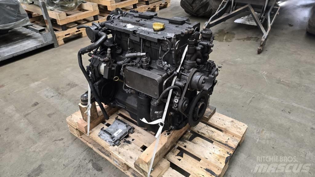 Deutz TD2012L042V 엔진