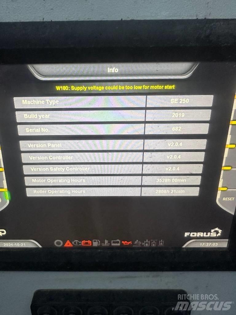 Forus SE250 폐기물 분쇄기