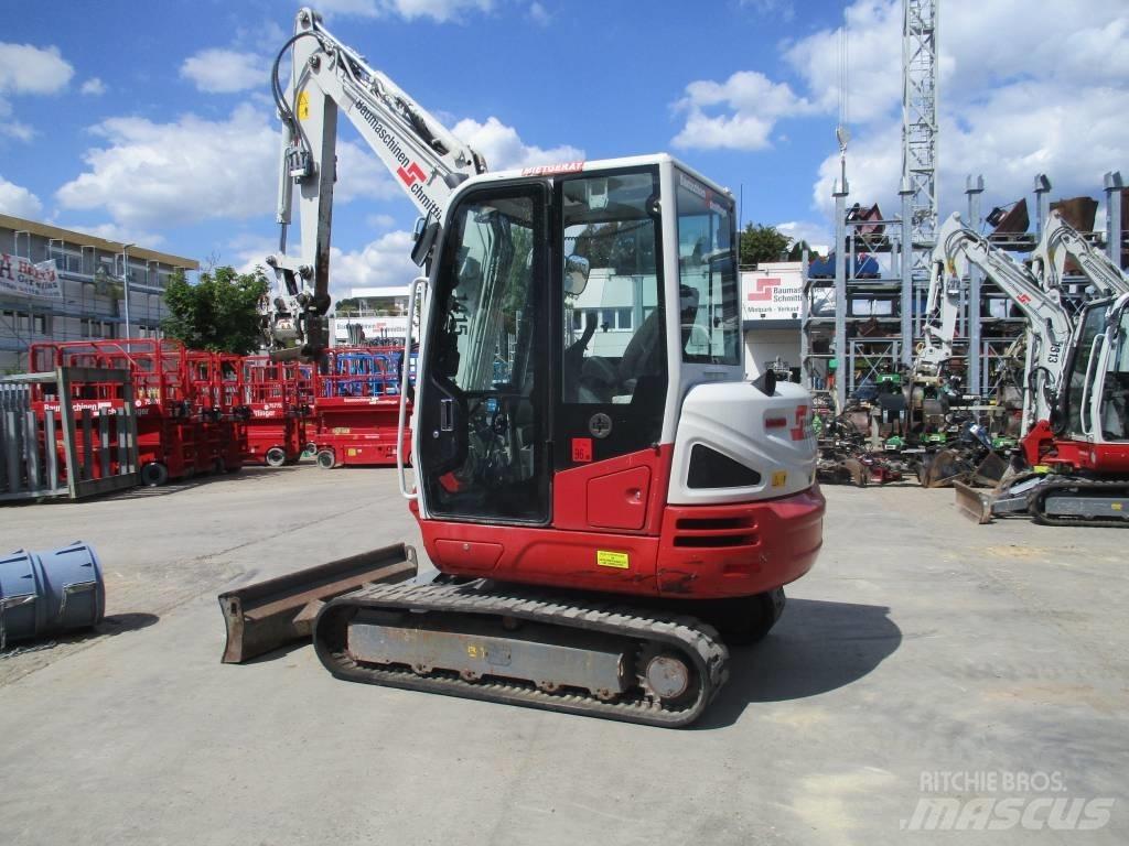 Takeuchi TB240 소형 굴삭기 7톤 미만