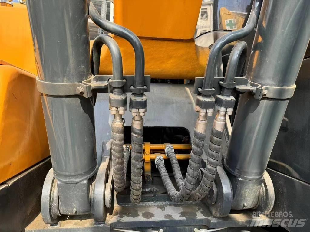 Hyundai R220LC-9S 대형 굴삭기 29톤 이상