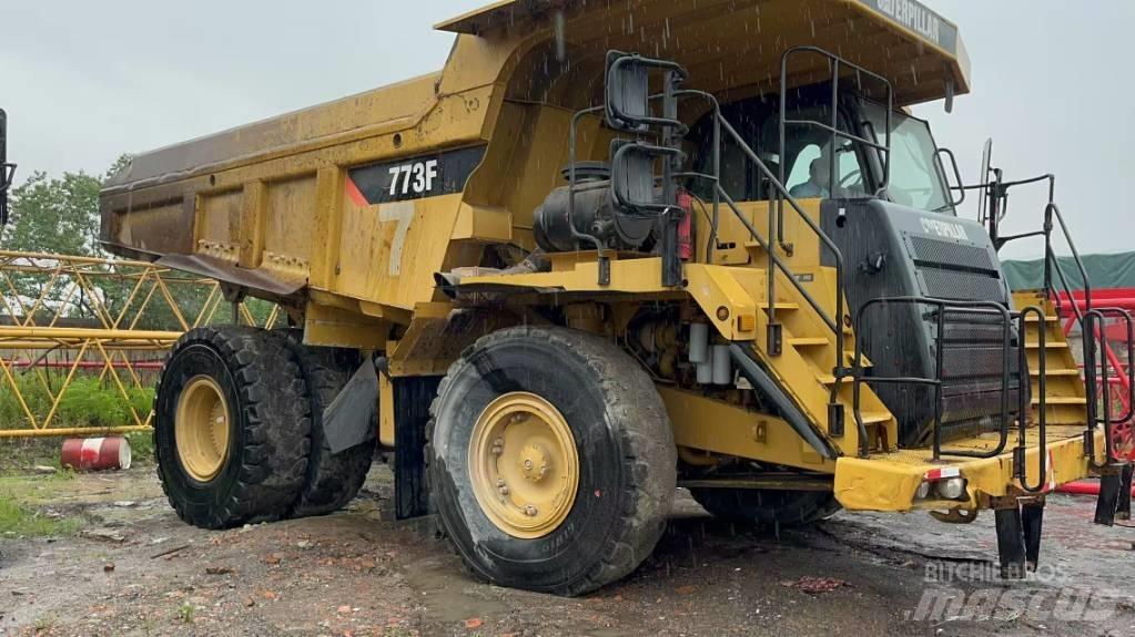 CAT 773 F 연결식 홀러