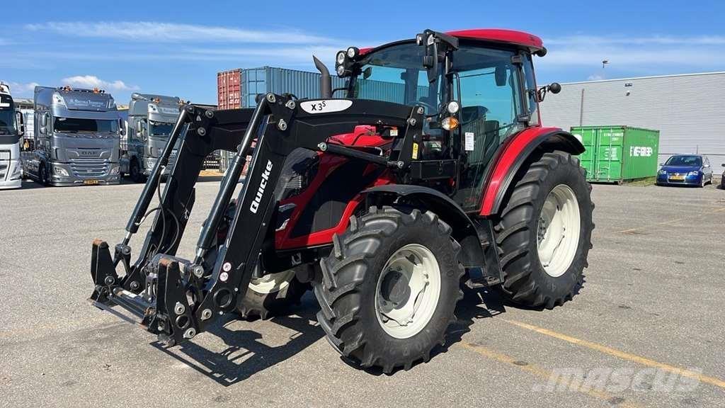 Valtra A75 Tractor 트랙터