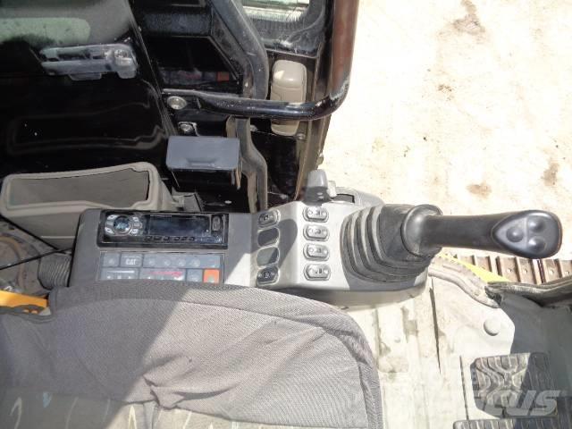 CAT 308 C CR 중형굴삭기 7톤-28톤