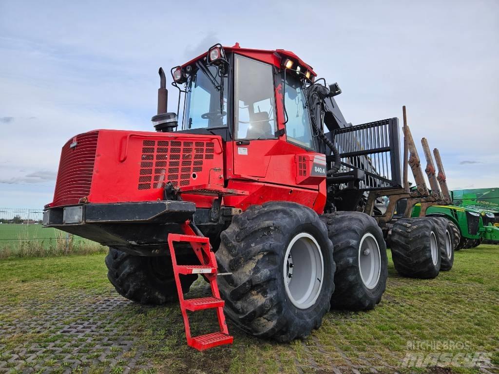 Komatsu 840.4 원목 포워더