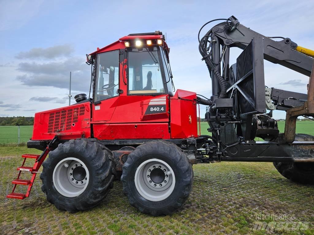 Komatsu 840.4 원목 포워더