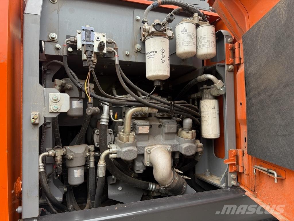 Hitachi ZX 140 W-6  휠 굴삭기