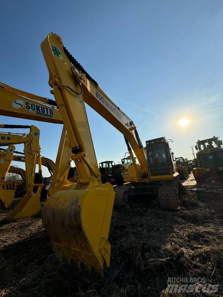 Komatsu PC 210 대형 굴삭기 29톤 이상