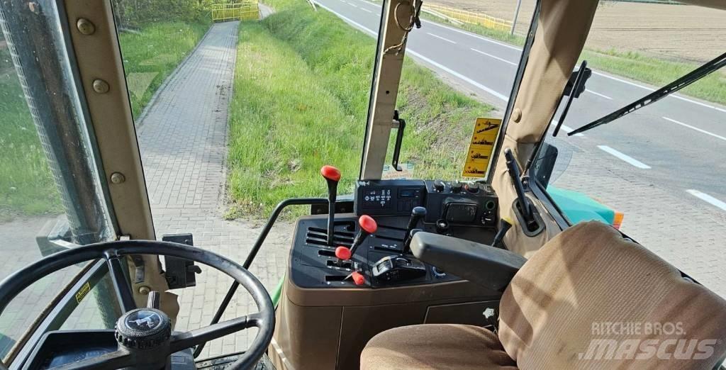 John Deere 6800 트랙터