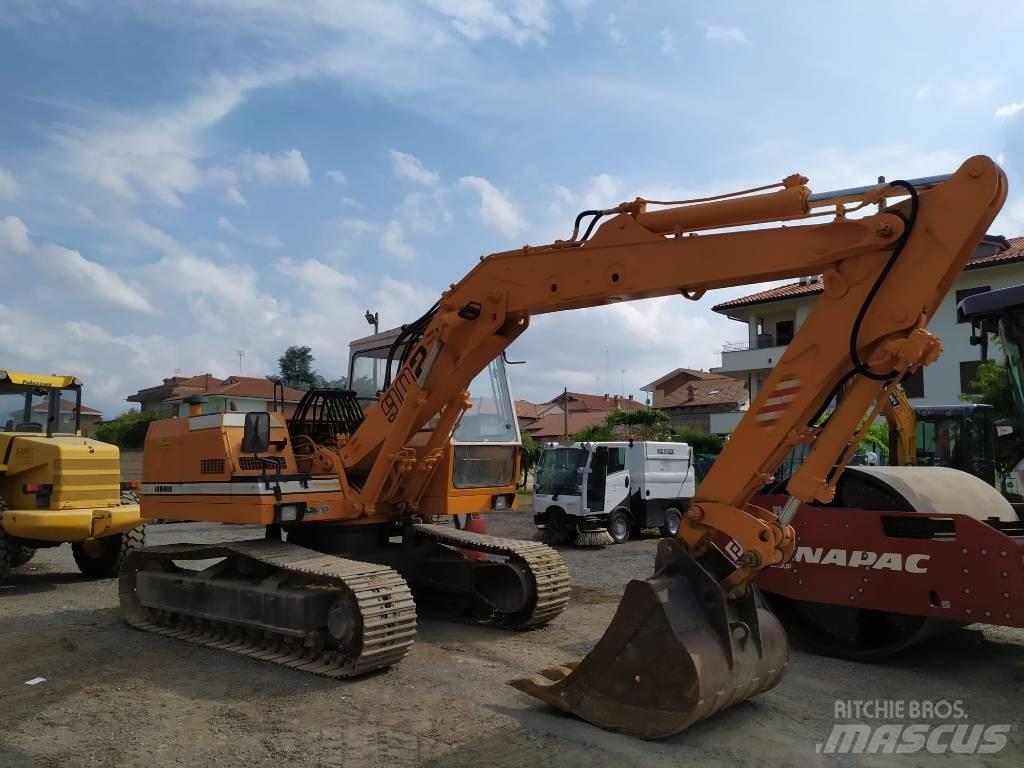 Liebherr 902 대형 굴삭기 29톤 이상