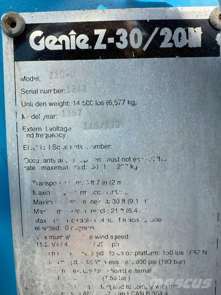 Genie Z 30/20 관절형 전동이동 리프트