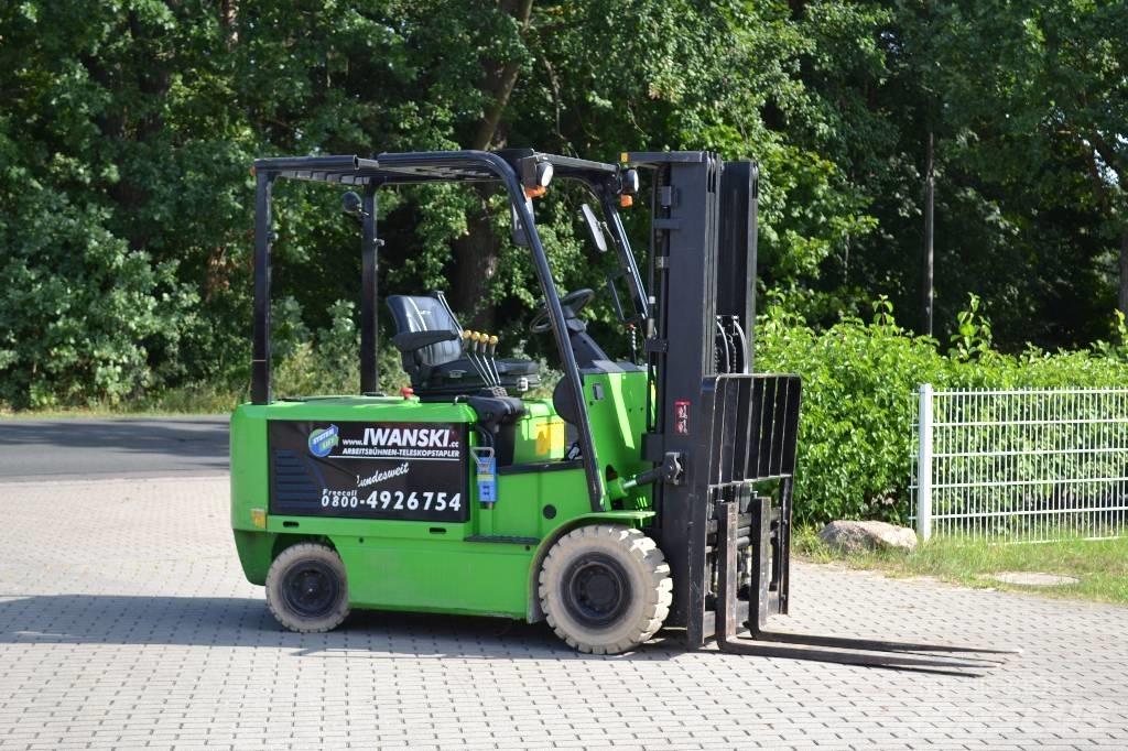 Hyundai 32 B-7 전동 지게차