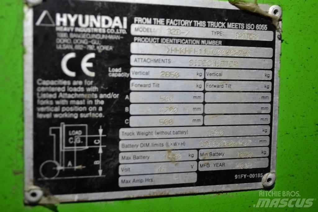 Hyundai 32 B-7 전동 지게차