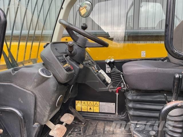 JCB 535-125 텔러 핸들러