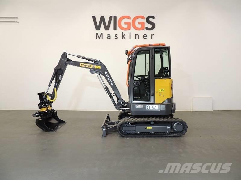 Volvo ECR25D 소형 굴삭기 7톤 미만