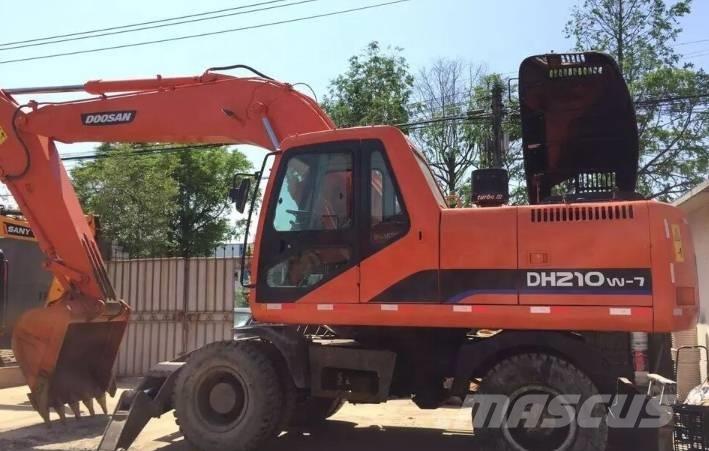 Doosan DH210W-7  휠 굴삭기