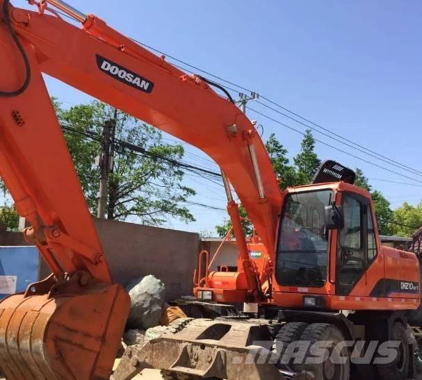 Doosan DH210W-7  휠 굴삭기