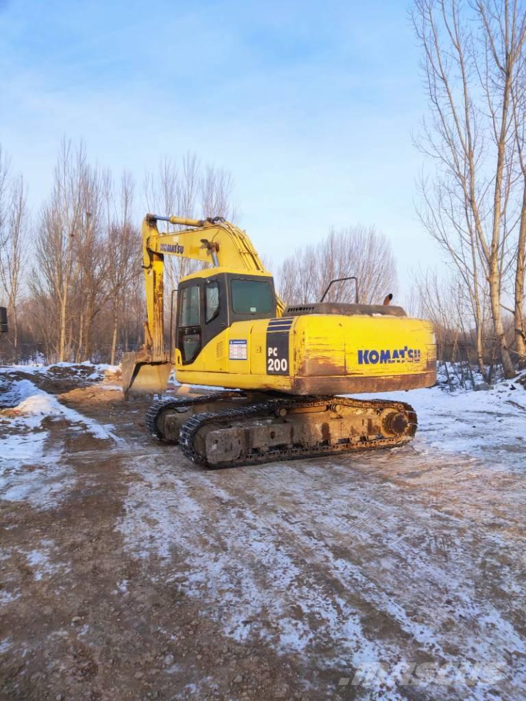 Komatsu PC 200-7 대형 굴삭기 29톤 이상