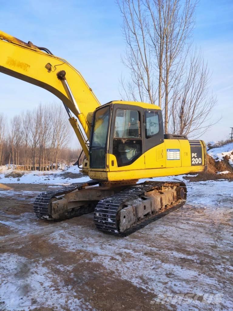Komatsu PC 200-7 대형 굴삭기 29톤 이상
