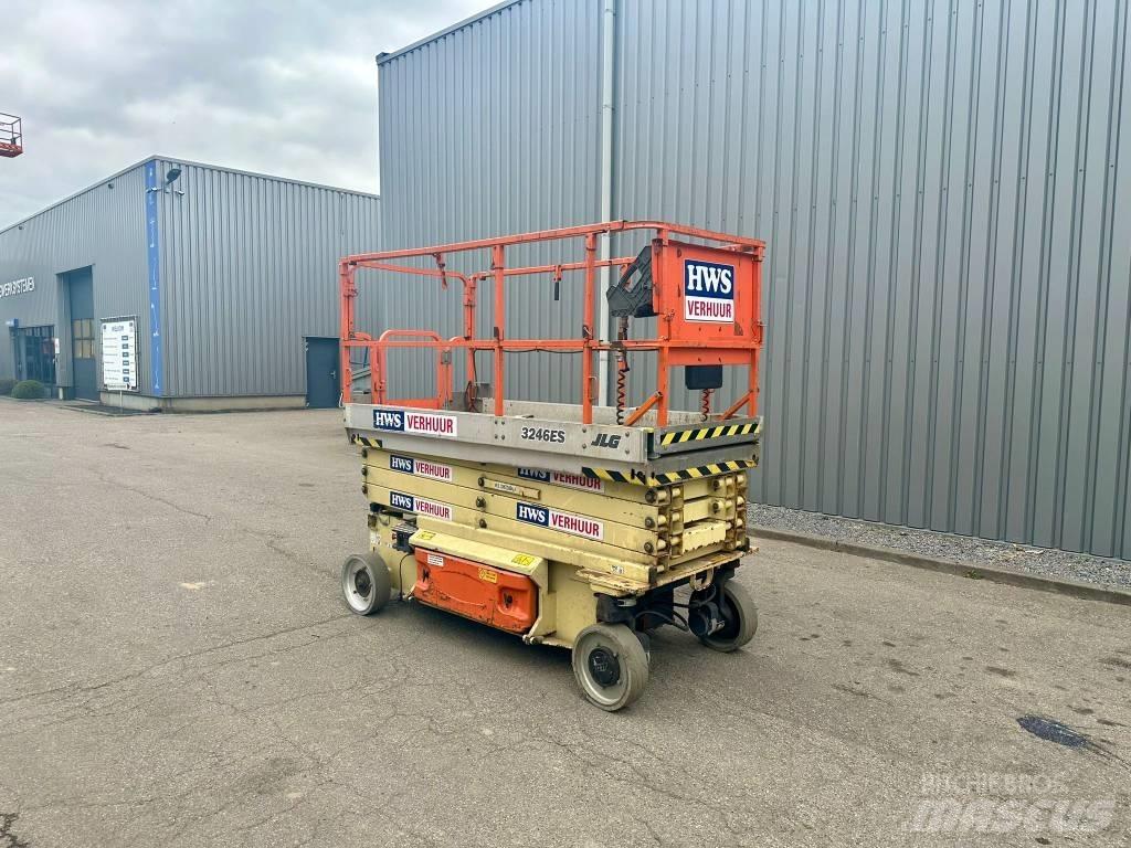 JLG 3246 ES 가위형 리프트