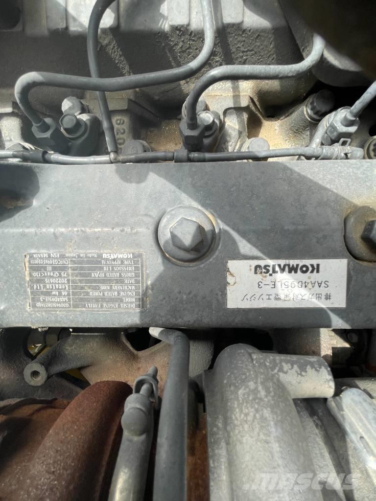 Komatsu PC 130 대형 굴삭기 29톤 이상