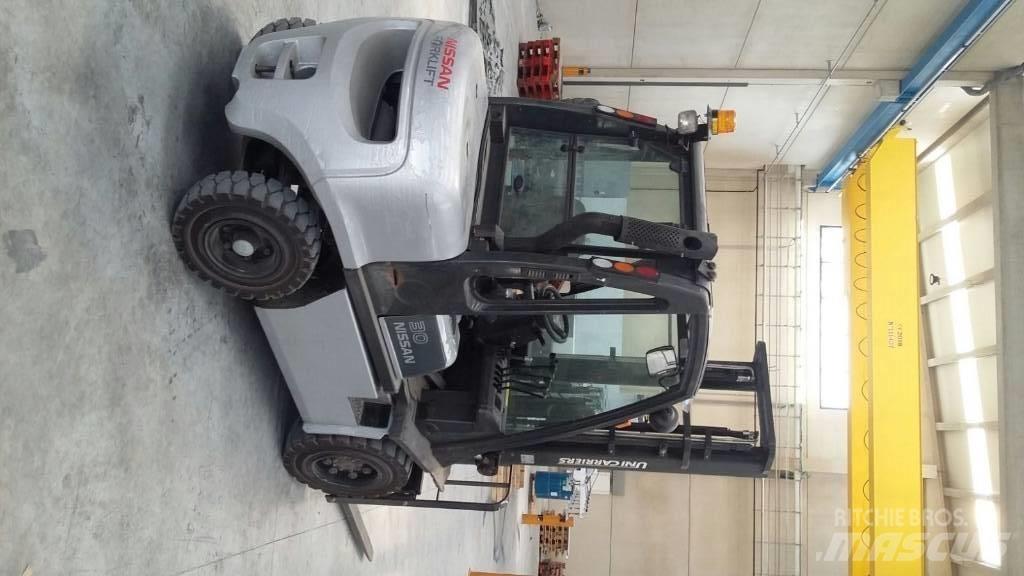 Nissan FGD02A30Q 디젤 지게차
