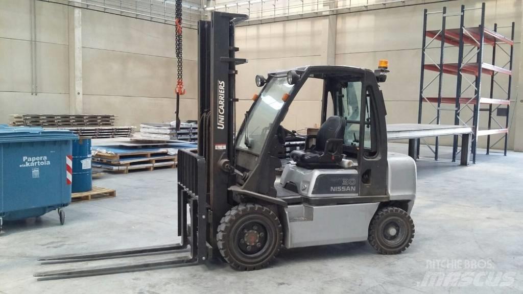 Nissan FGD02A30Q 디젤 지게차