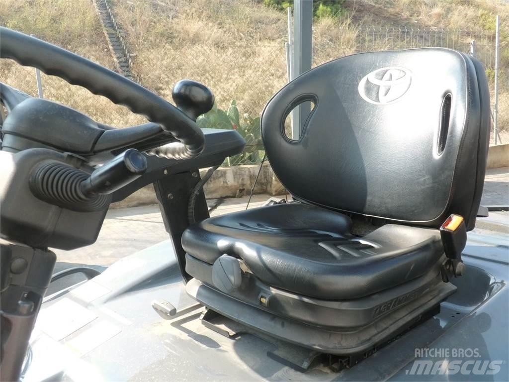 Toyota 7FBEF18 전동 지게차