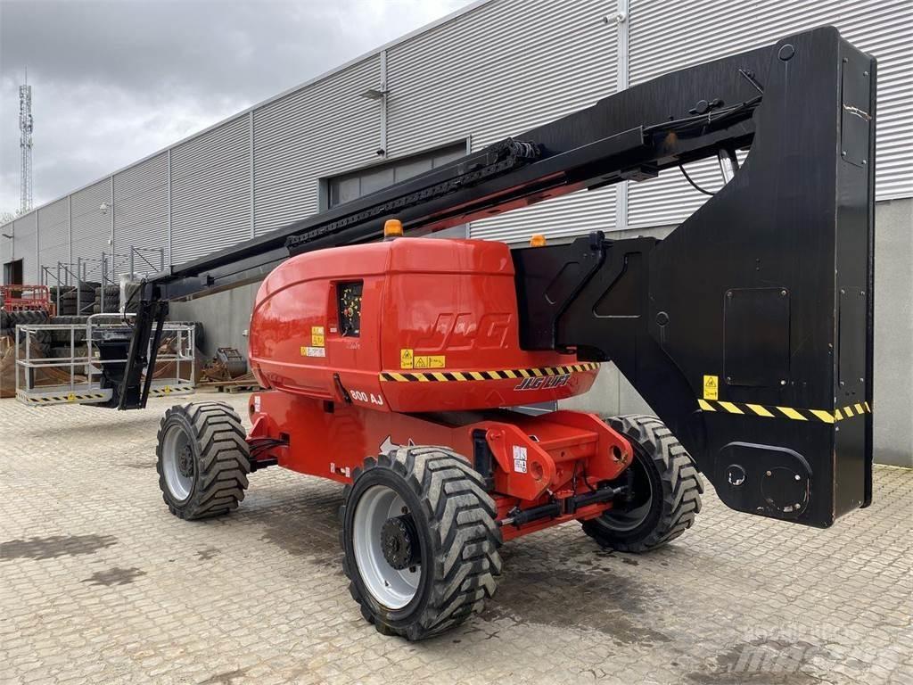 JLG 800AJ 관절형 전동이동 리프트